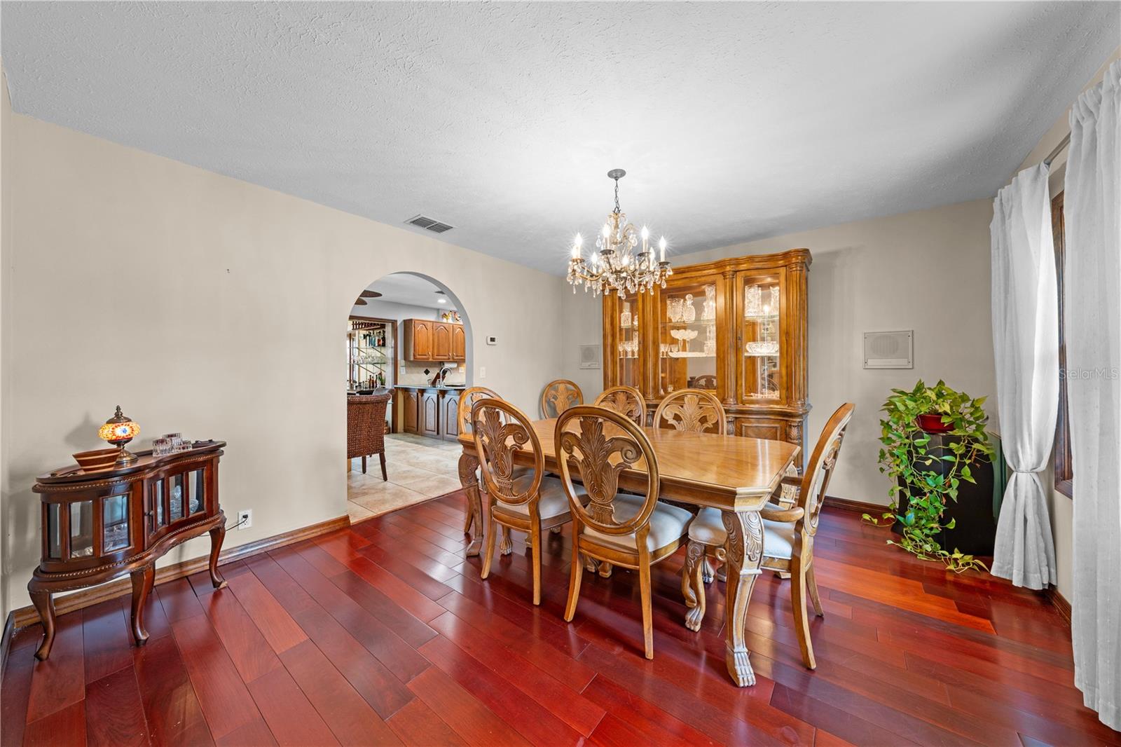 BAY LAKE ESTATES - Residential