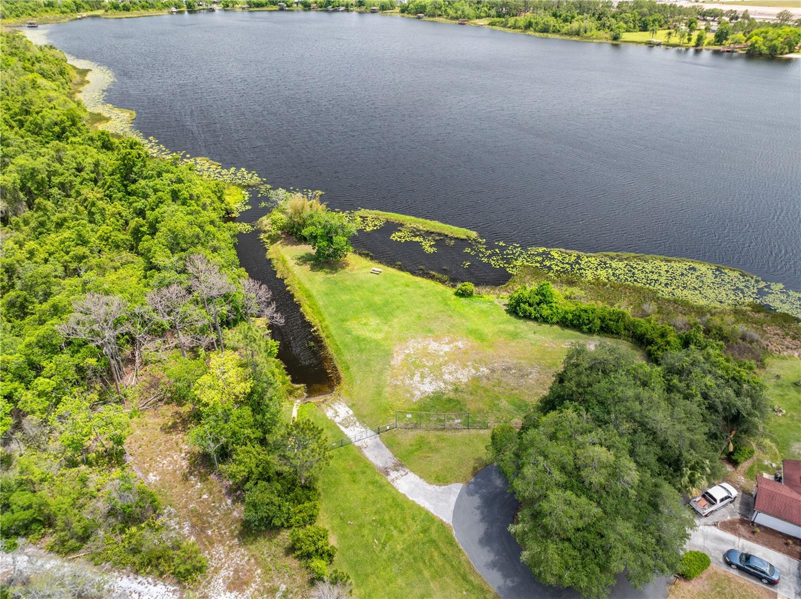 BAY LAKE ESTATES - Residential