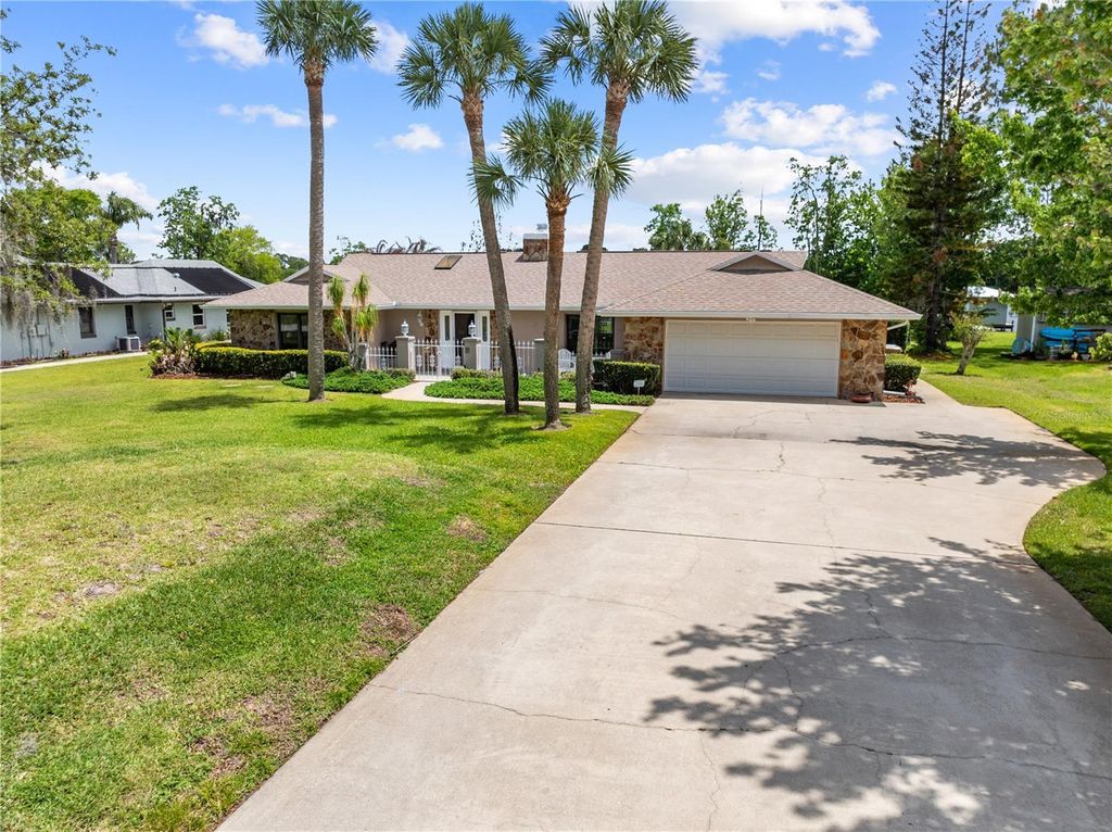 Photo of 6770 Bay Shore Drive, Saint Cloud, FL 34771 (MLS # O6400979)