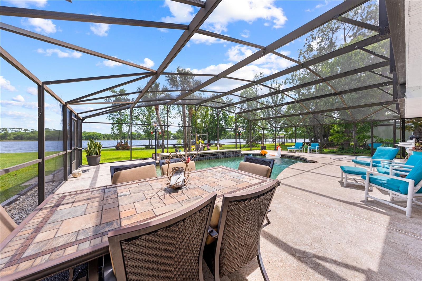 BAY LAKE ESTATES - Residential