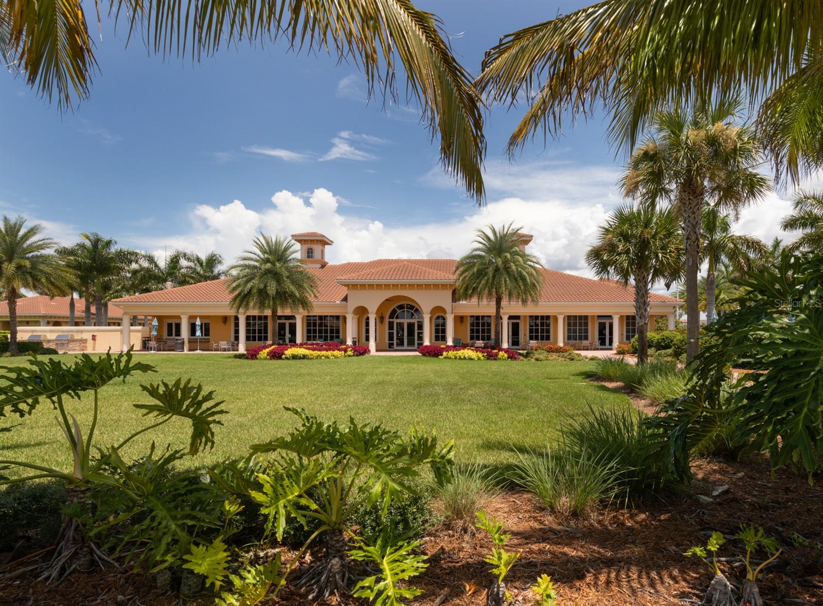 ISLANDWALK/THE WEST VILLAGES P - Residential