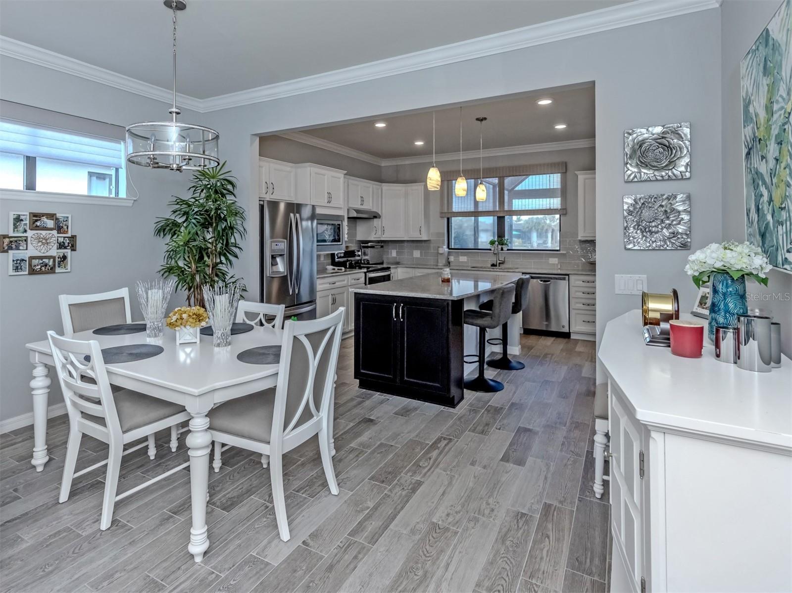 ISLANDWALK/THE WEST VILLAGES P - Residential