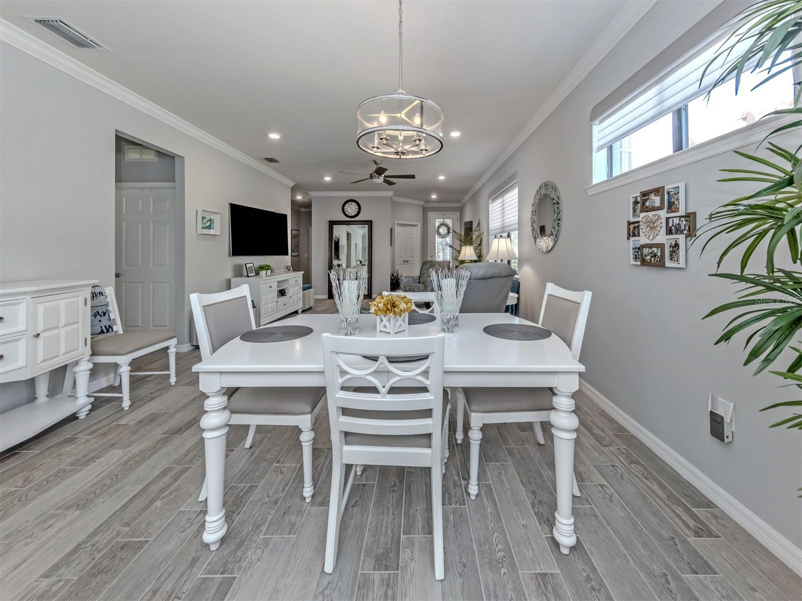 ISLANDWALK/THE WEST VILLAGES P - Residential