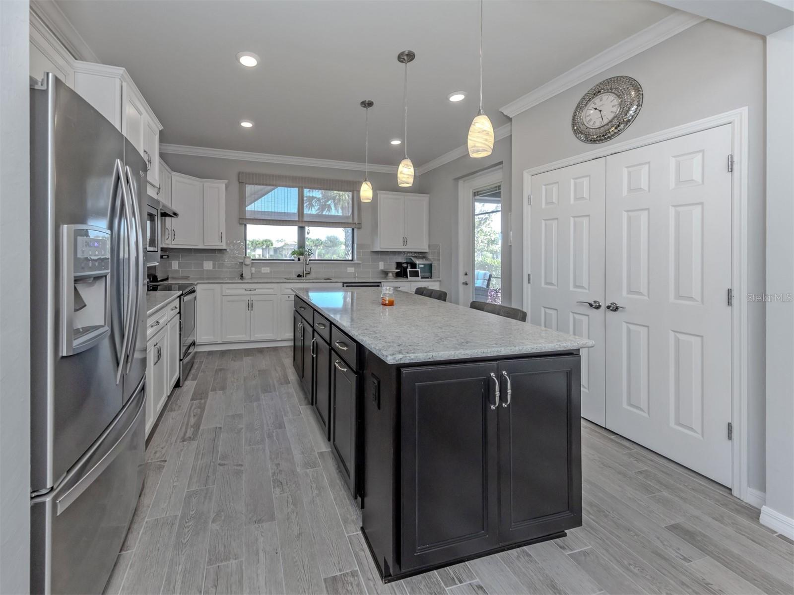 ISLANDWALK/THE WEST VILLAGES P - Residential