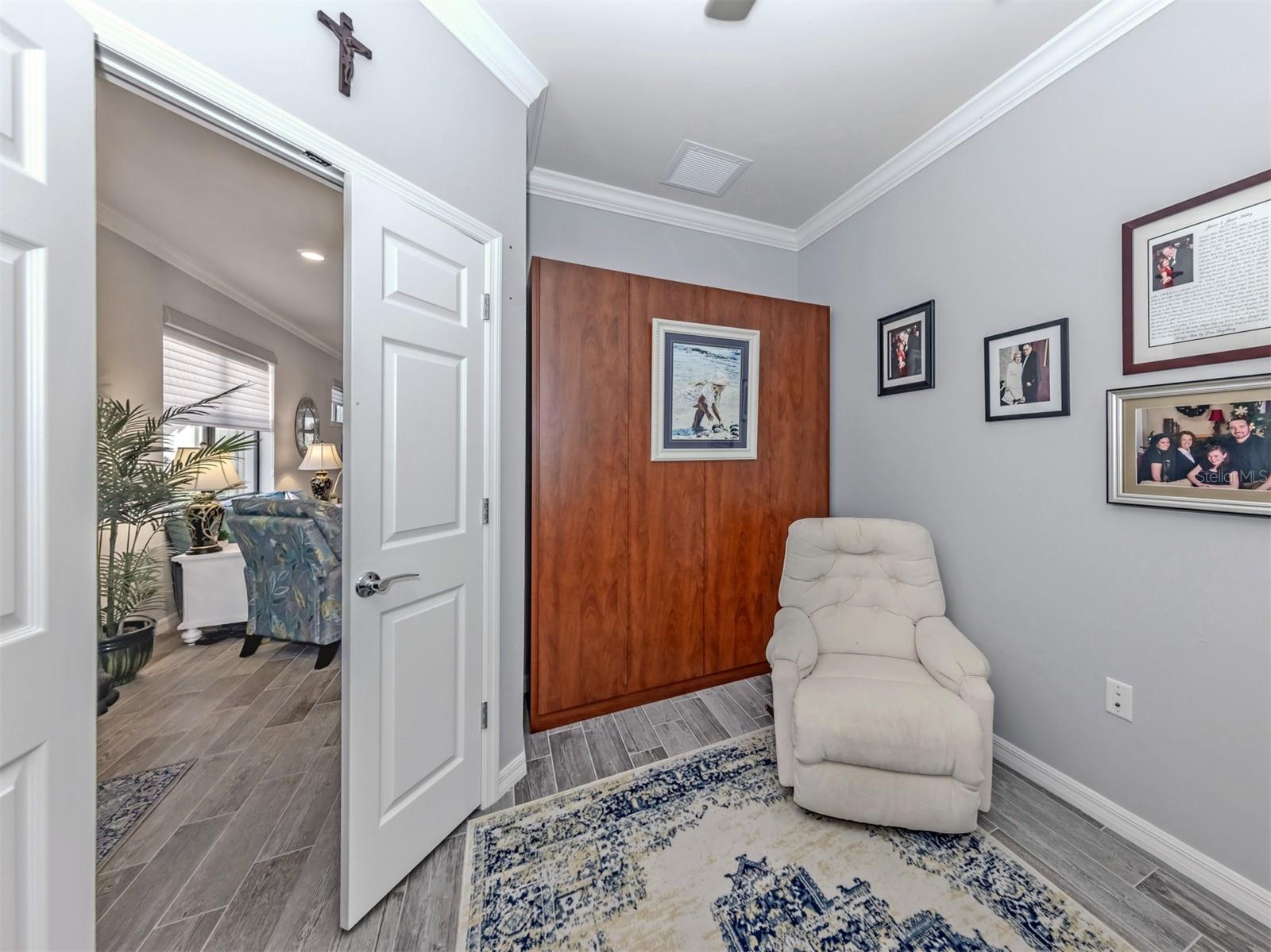 ISLANDWALK/THE WEST VILLAGES P - Residential