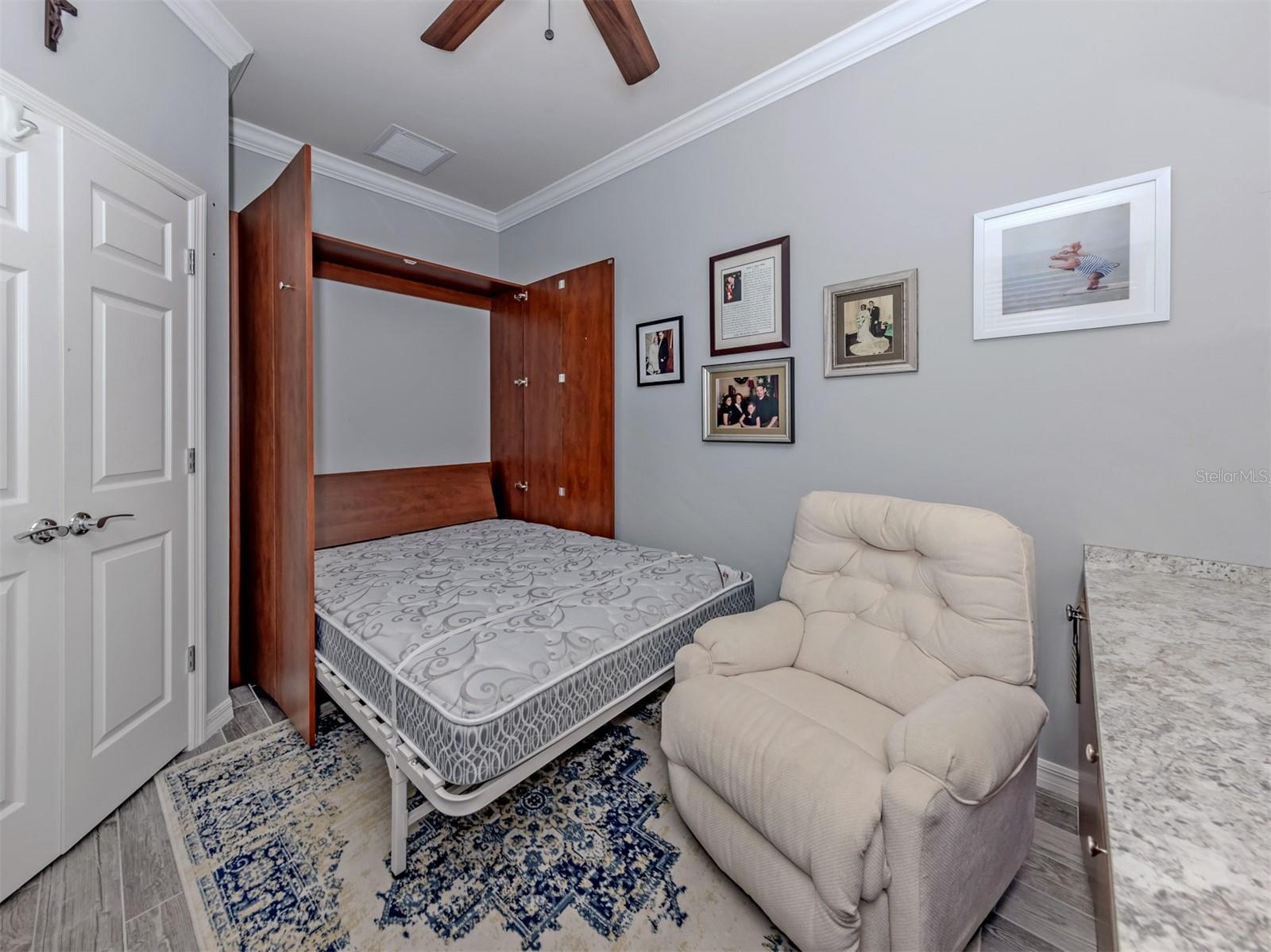 ISLANDWALK/THE WEST VILLAGES P - Residential