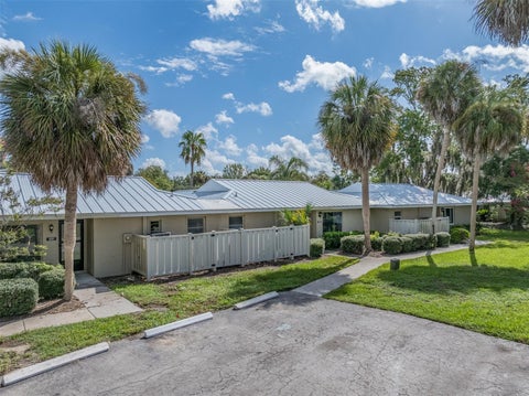 Tiny photo for 1233 N Egret Point #125, Crystal River, FL 34429 (MLS # TB8554395)