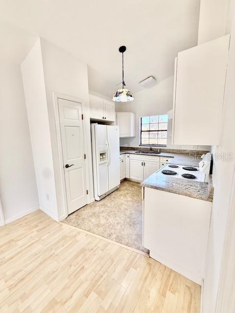 PALMORE ESTATES UN II - Residential Lease