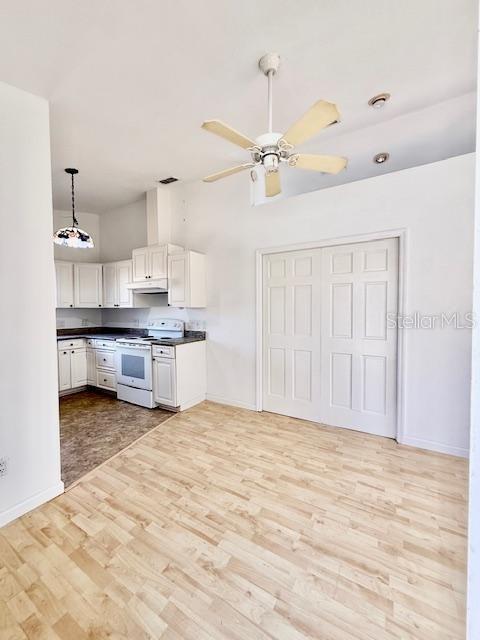 PALMORE ESTATES UN II - Residential Lease