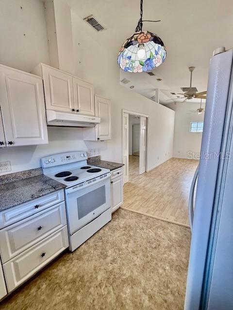 PALMORE ESTATES UN II - Residential Lease