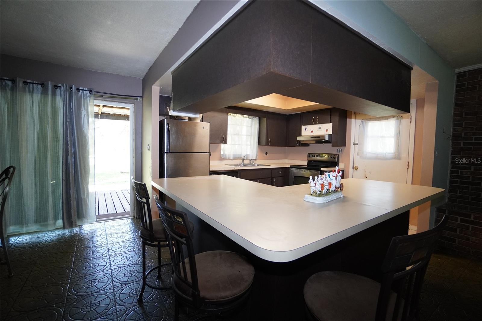 ROYAL OAKS RETREATS - Residential