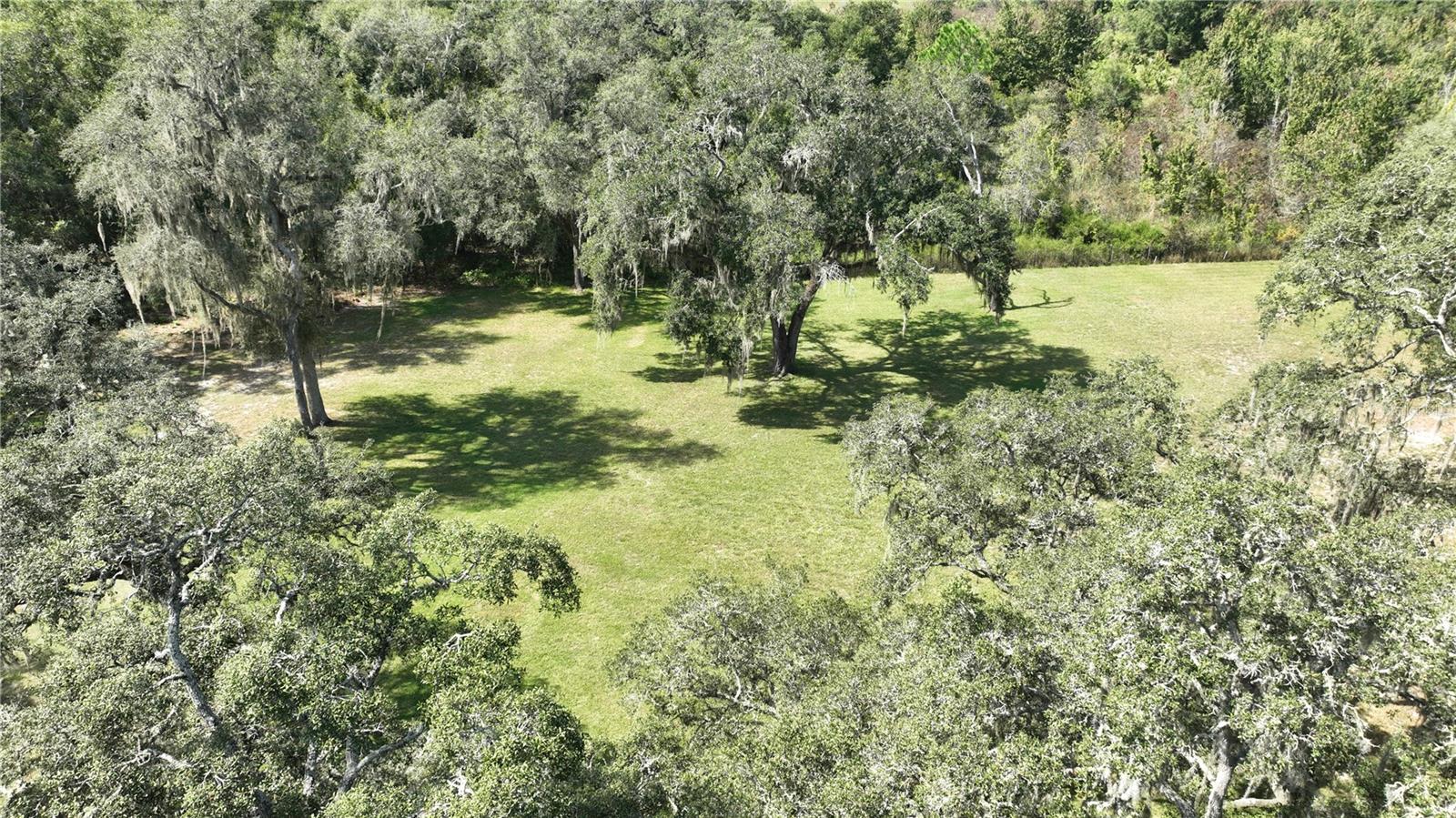 ROYAL OAKS RETREATS - Residential