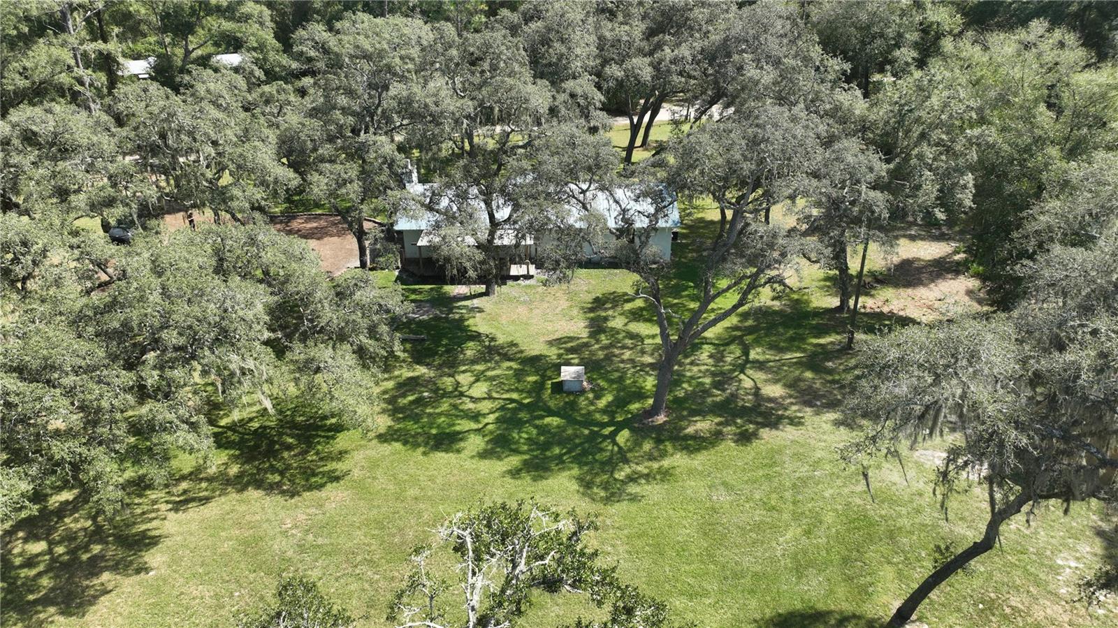 ROYAL OAKS RETREATS - Residential