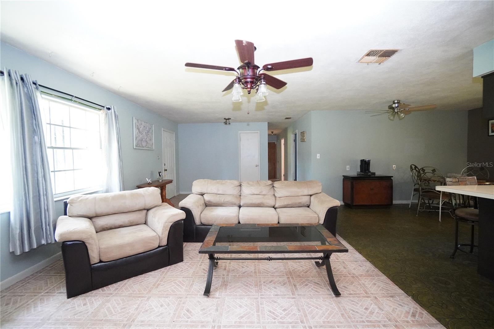 ROYAL OAKS RETREATS - Residential