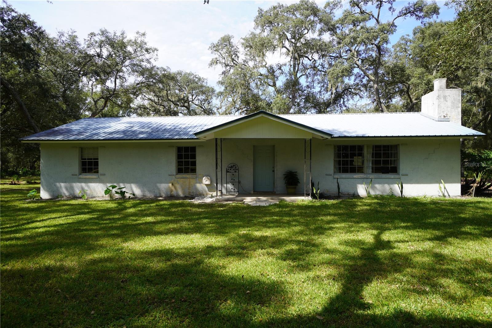 ROYAL OAKS RETREATS - Residential