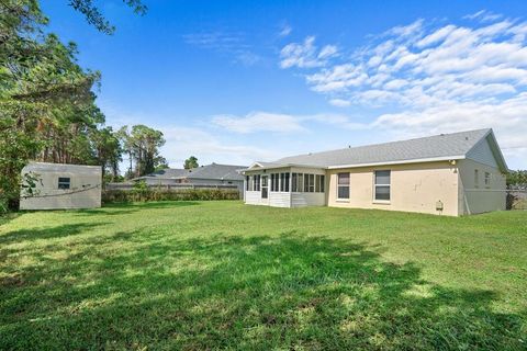 A home in SEBRING