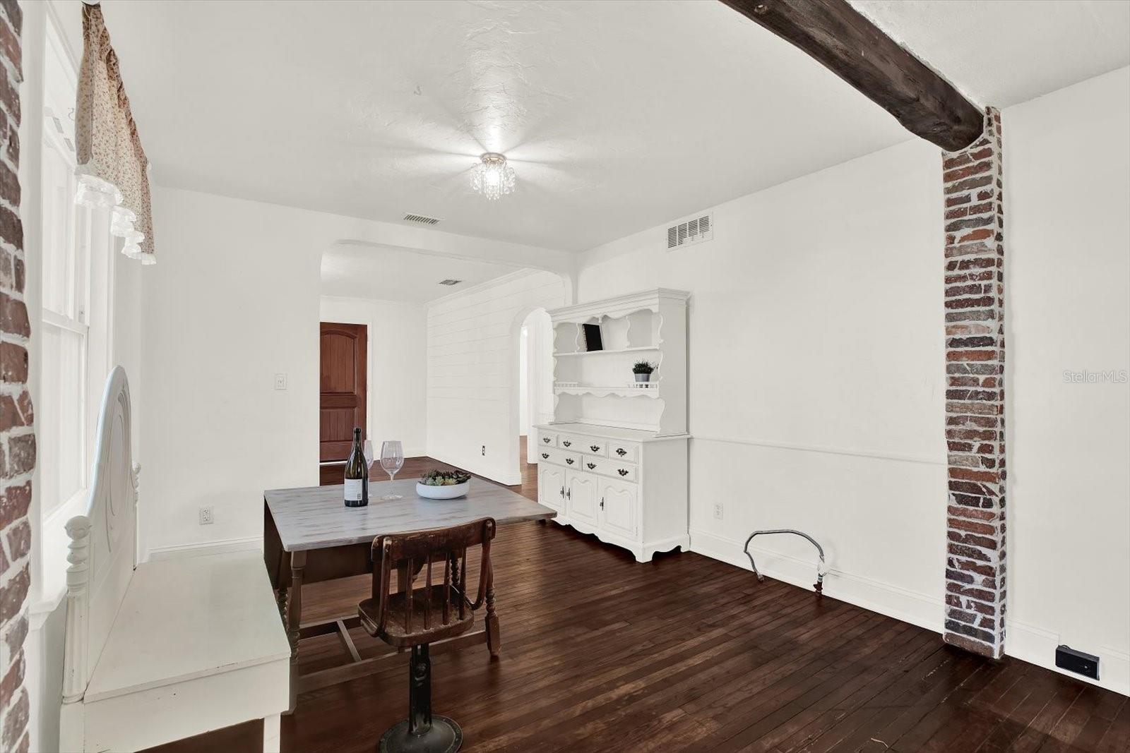 ALLENDALE TERRACE BLKS A-B-1-2-3-4-5-6 - Residential