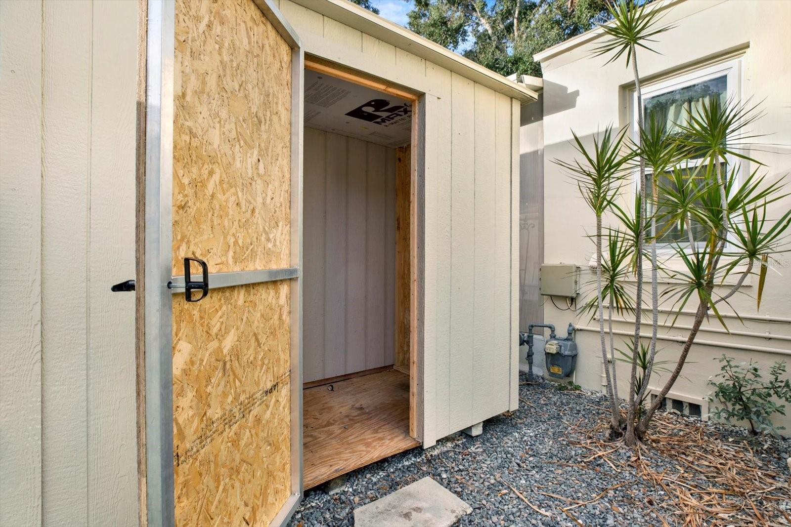 ALLENDALE TERRACE BLKS A-B-1-2-3-4-5-6 - Residential