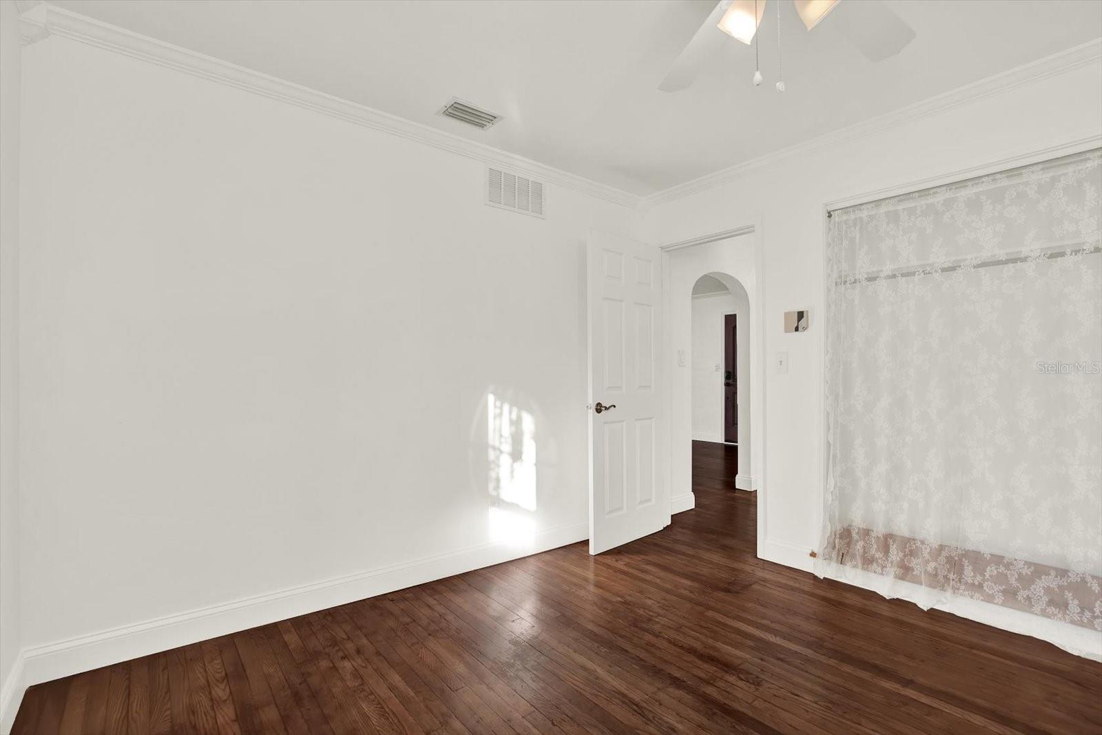 ALLENDALE TERRACE BLKS A-B-1-2-3-4-5-6 - Residential