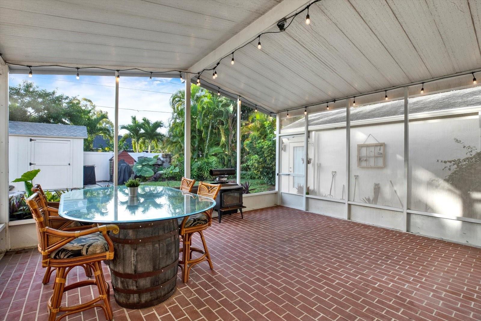 ALLENDALE TERRACE BLKS A-B-1-2-3-4-5-6 - Residential