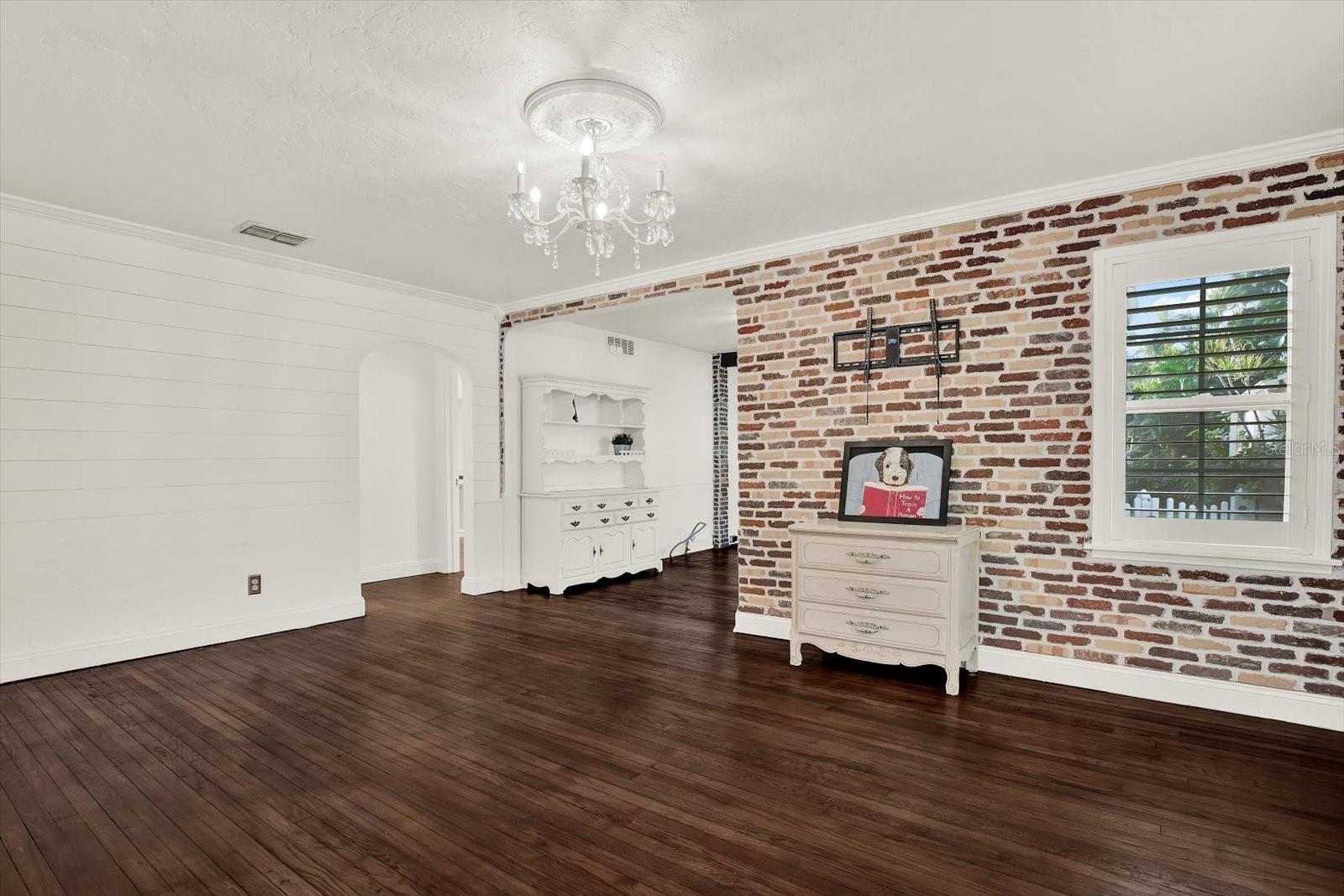 ALLENDALE TERRACE BLKS A-B-1-2-3-4-5-6 - Residential