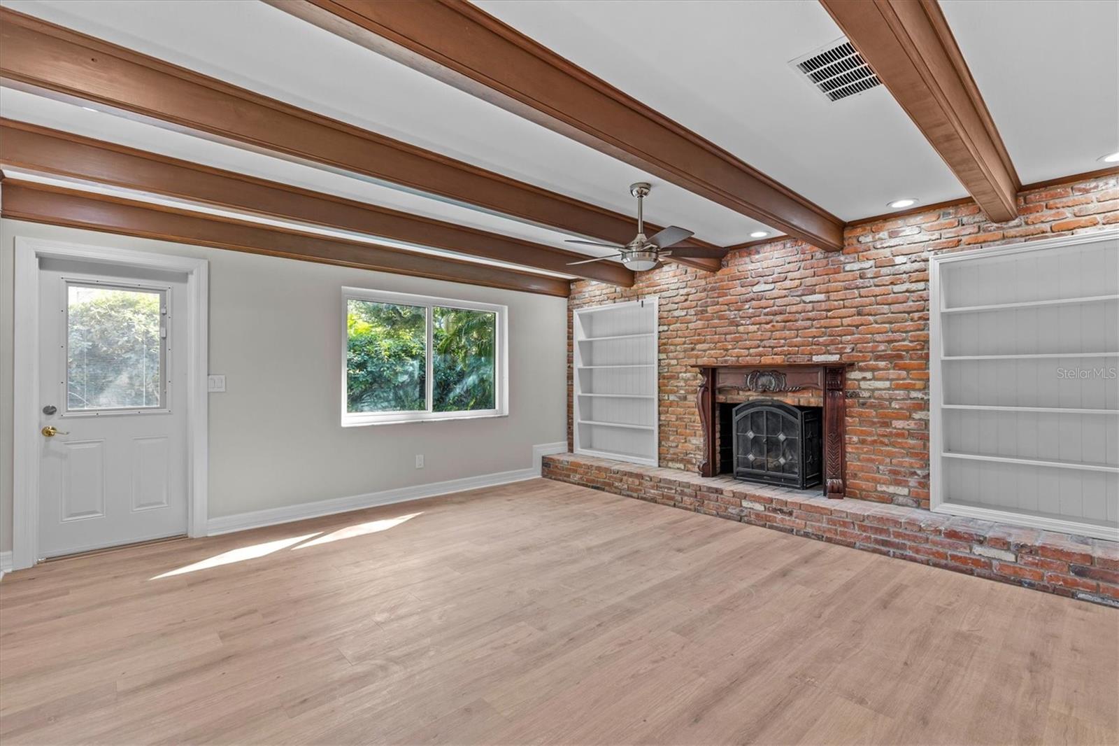 BEACH PARK - Residential