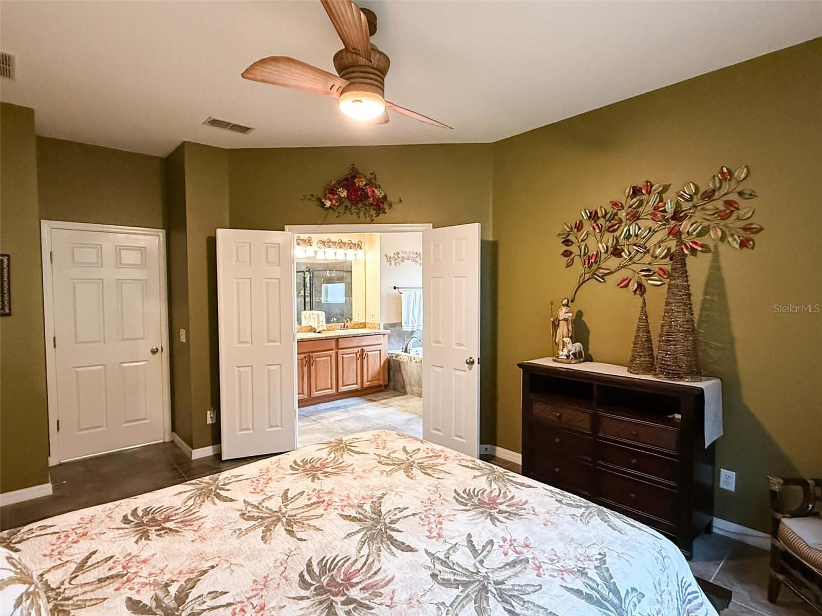 OVERLOOK AT LAKE LOUISA PH 2 - Residential