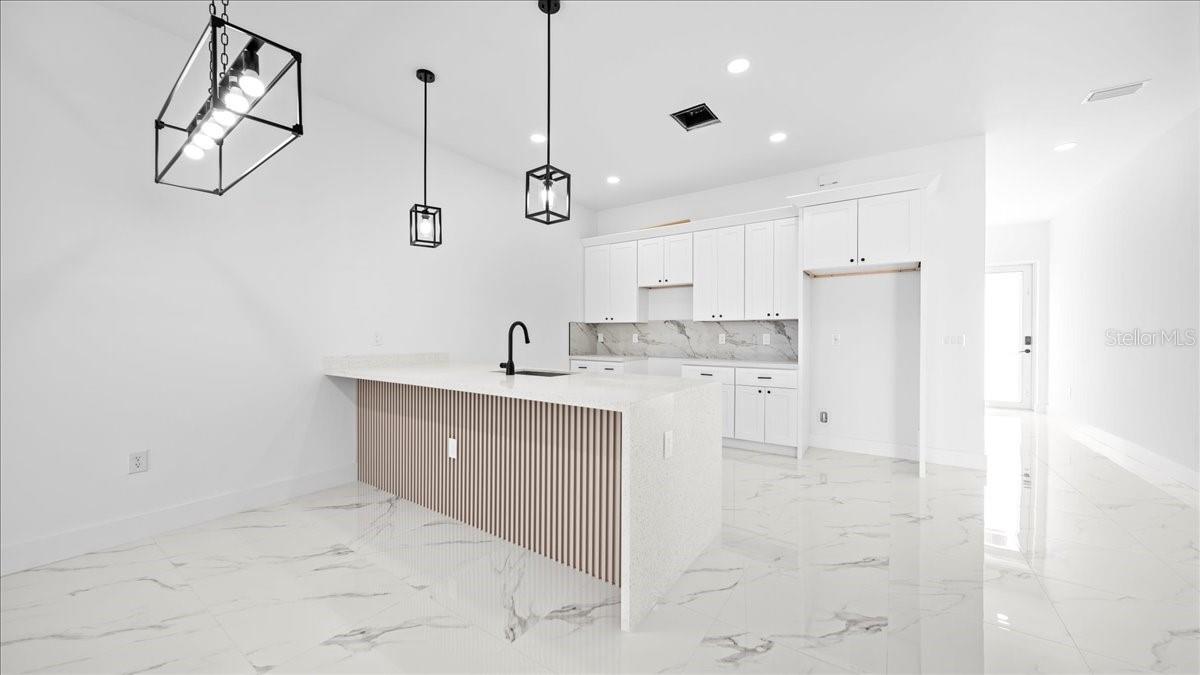 CAPE CORAL - Residential Income