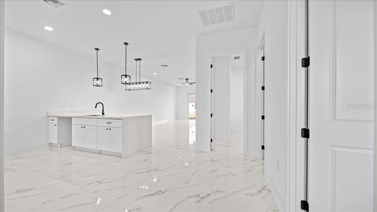 CAPE CORAL - Residential Income