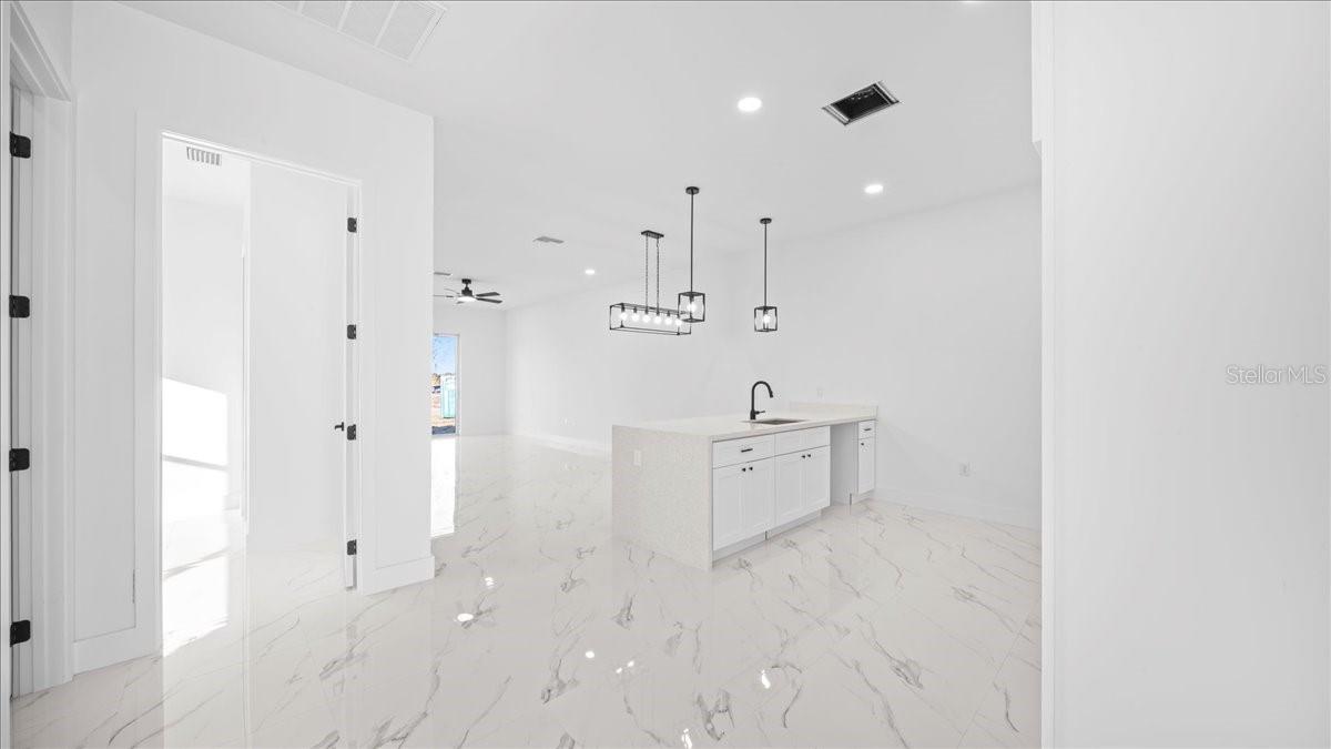 CAPE CORAL - Residential Income