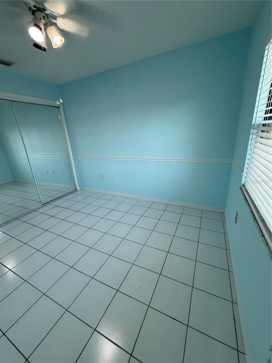 A D APTS A CONDO - Residential