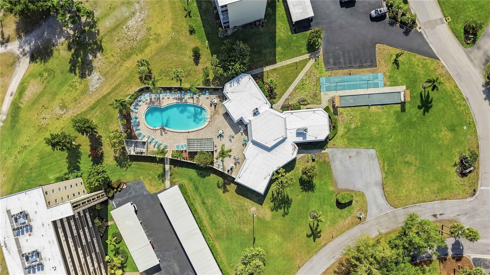 IRONWOOD TENTH CONDOMINIUM - Residential