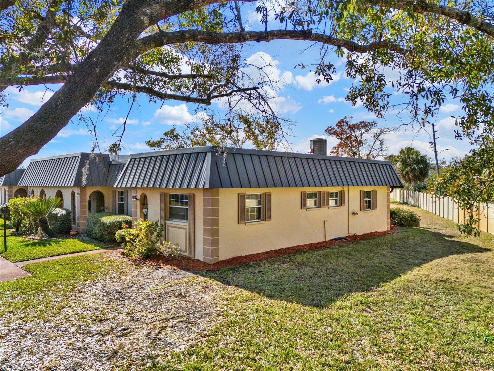 GARDENS BEACON SQUARE - Residential