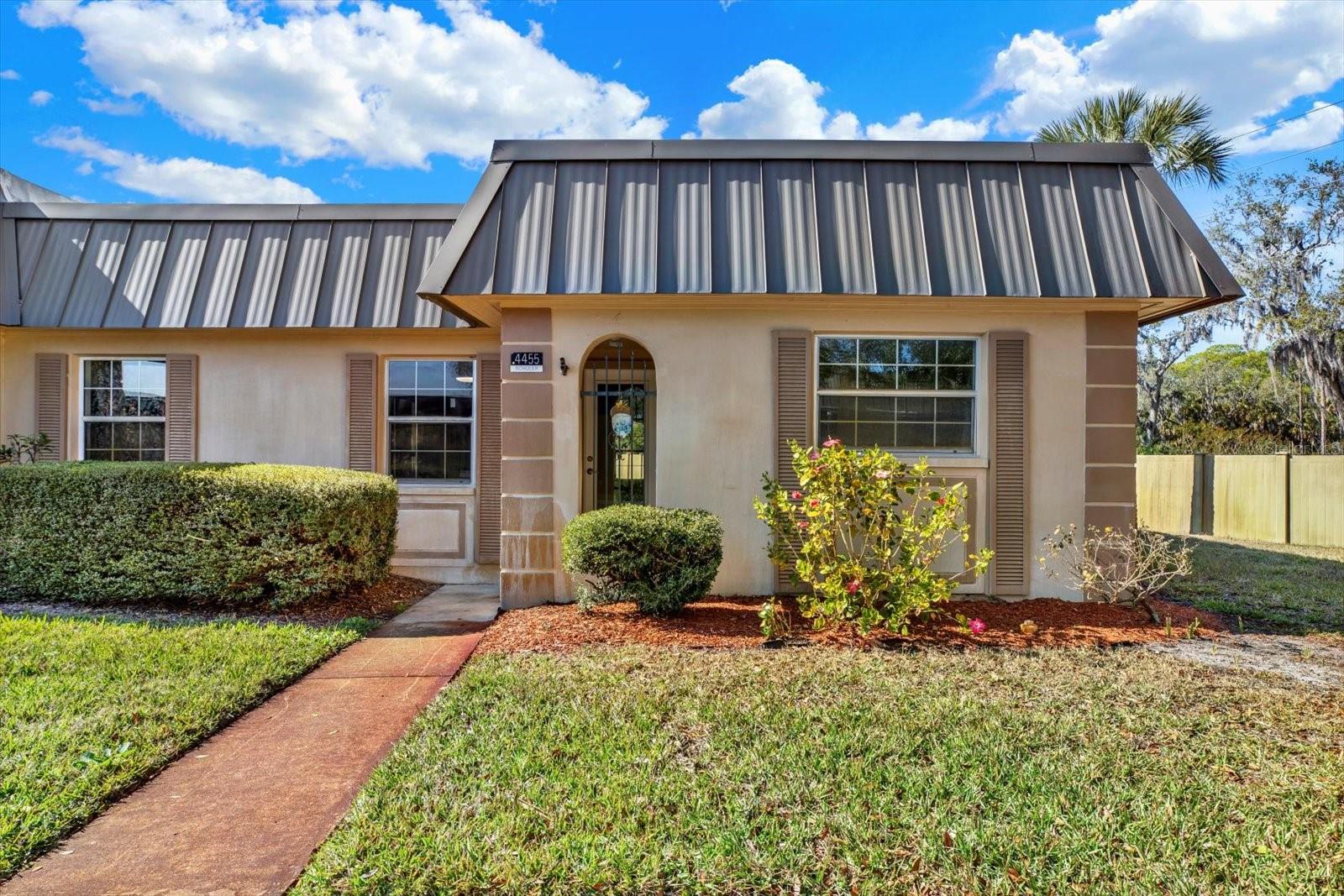 GARDENS BEACON SQUARE - Residential