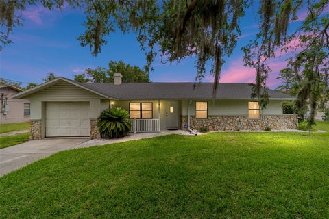 Photo of 2079 NE 43rd Street, Ocala, FL 34479 (MLS # OM726094)