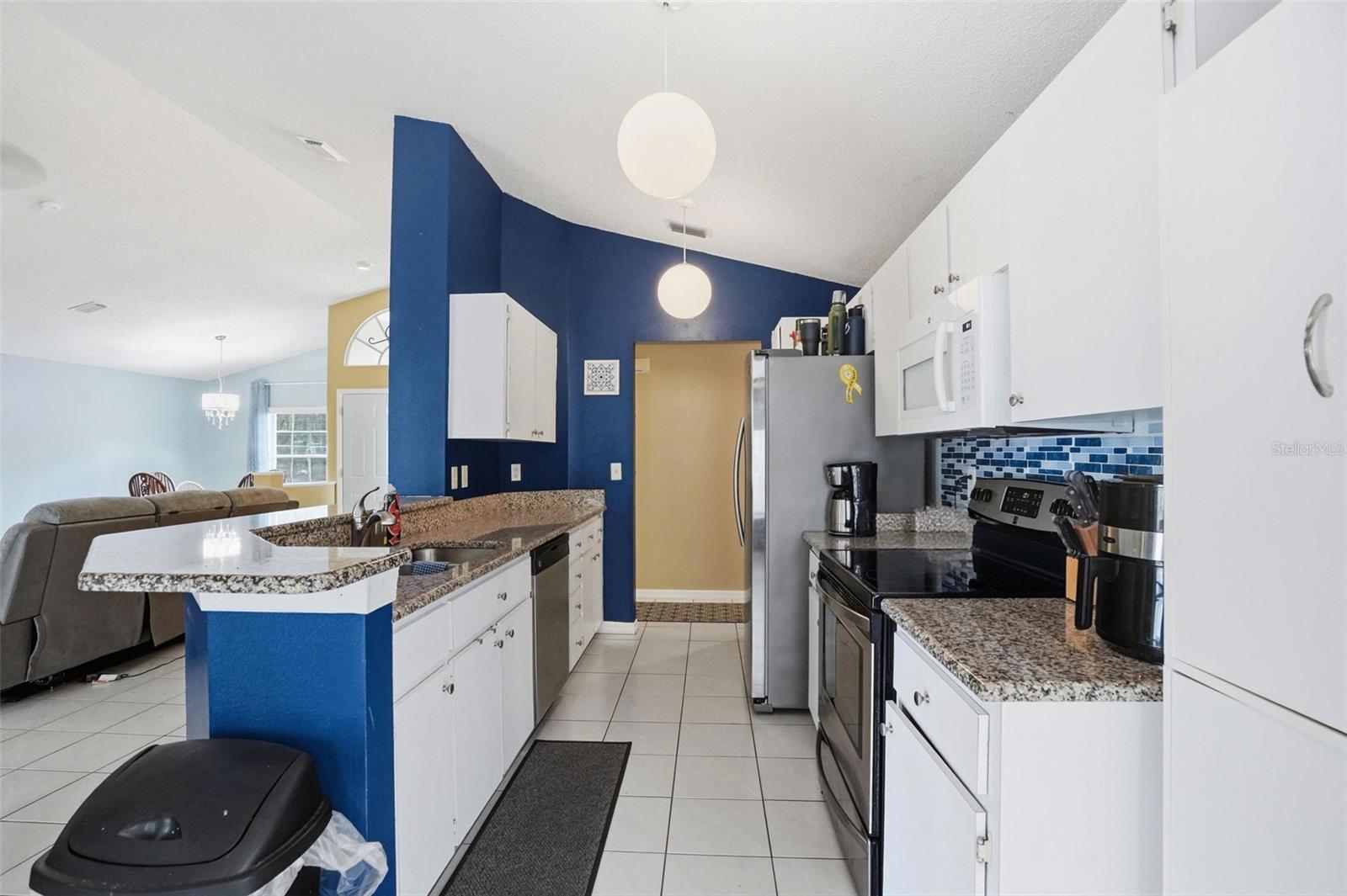 SPRING HILL - Residential