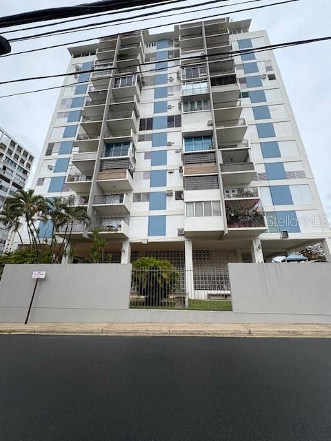 274 CALLE URUGUAY COND TORRE ALTA 803