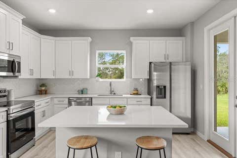 Tiny photo for 2028 SW 153 Loop, Ocala, FL 34473 (MLS # OM727513)