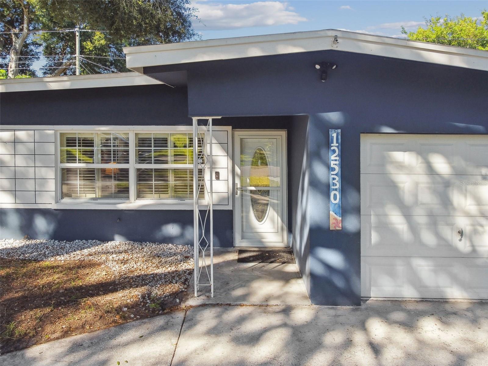 ANONA GROVES - Residential