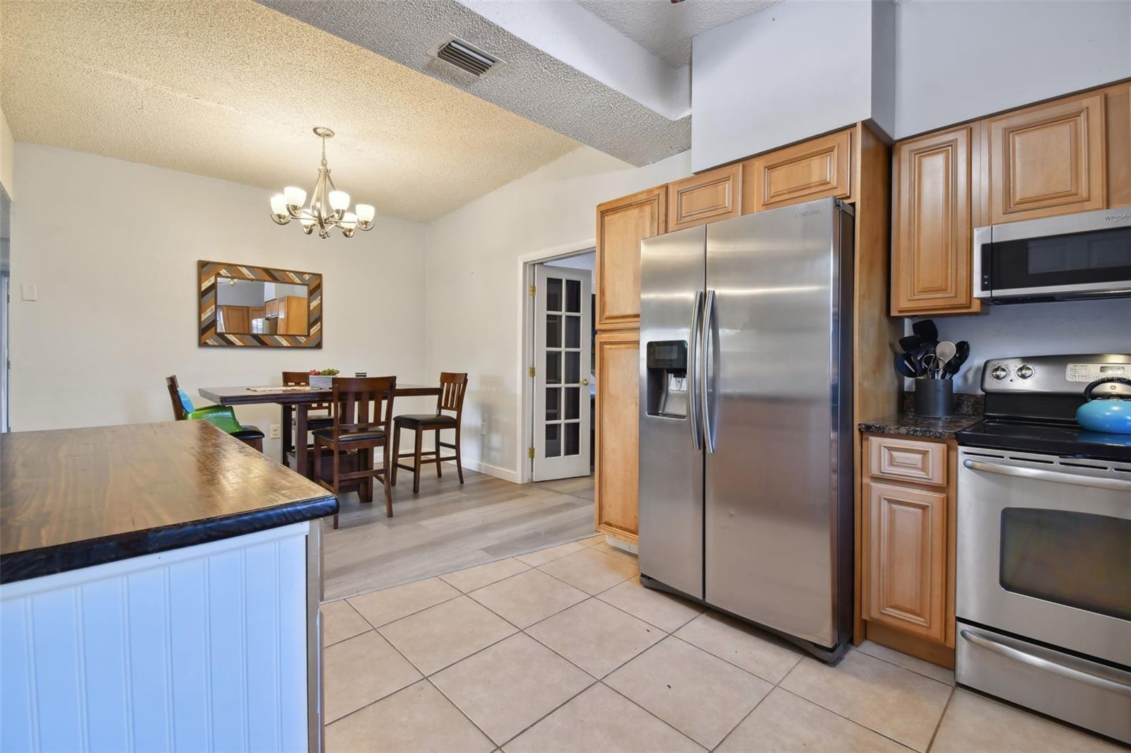 ANONA GROVES - Residential