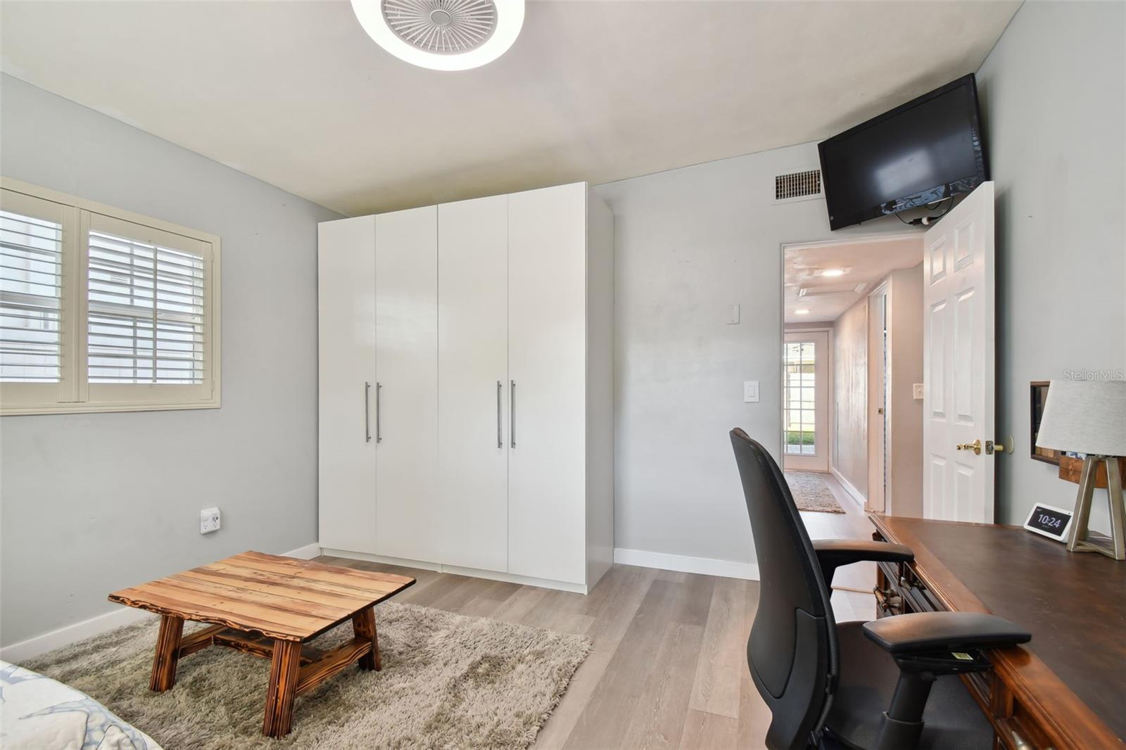 ANONA GROVES - Residential