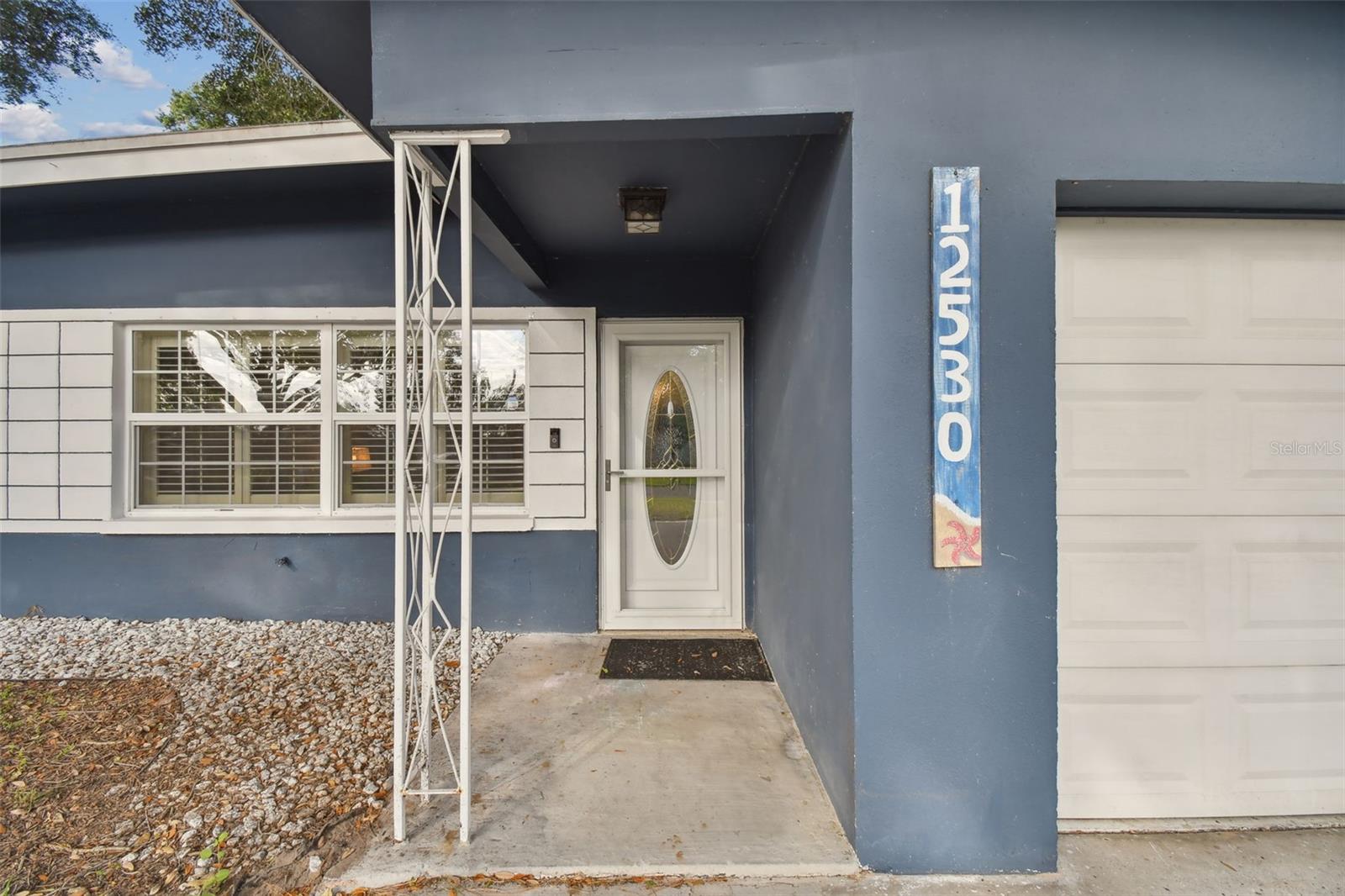 ANONA GROVES - Residential