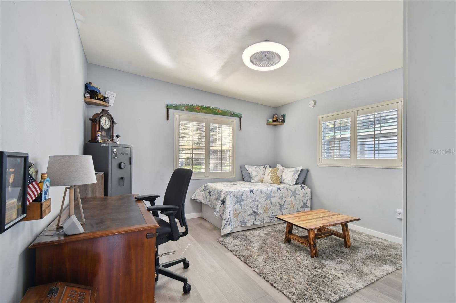 ANONA GROVES - Residential