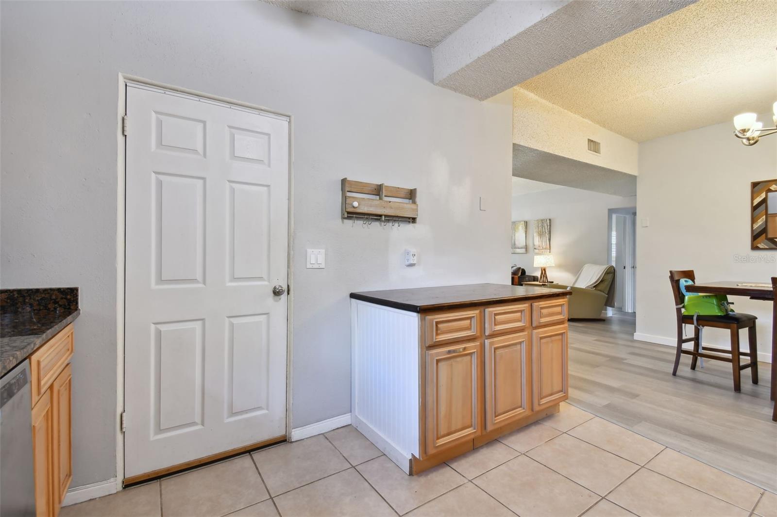 ANONA GROVES - Residential