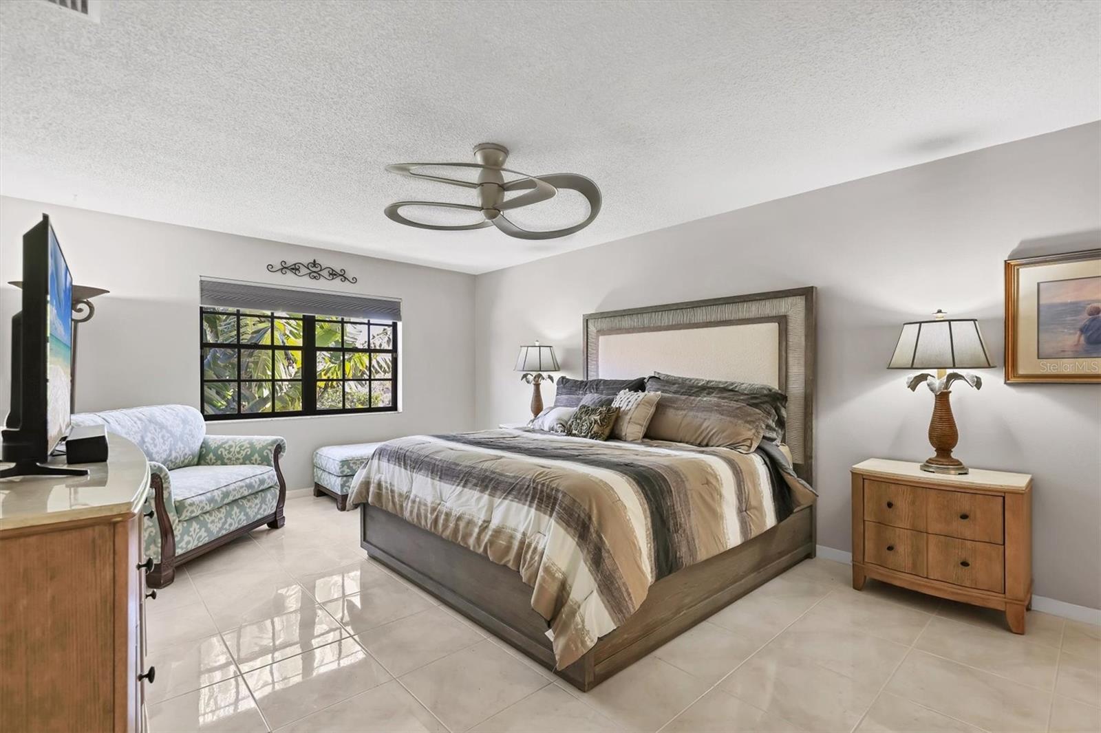 FAIRWAY WOODS - Residential