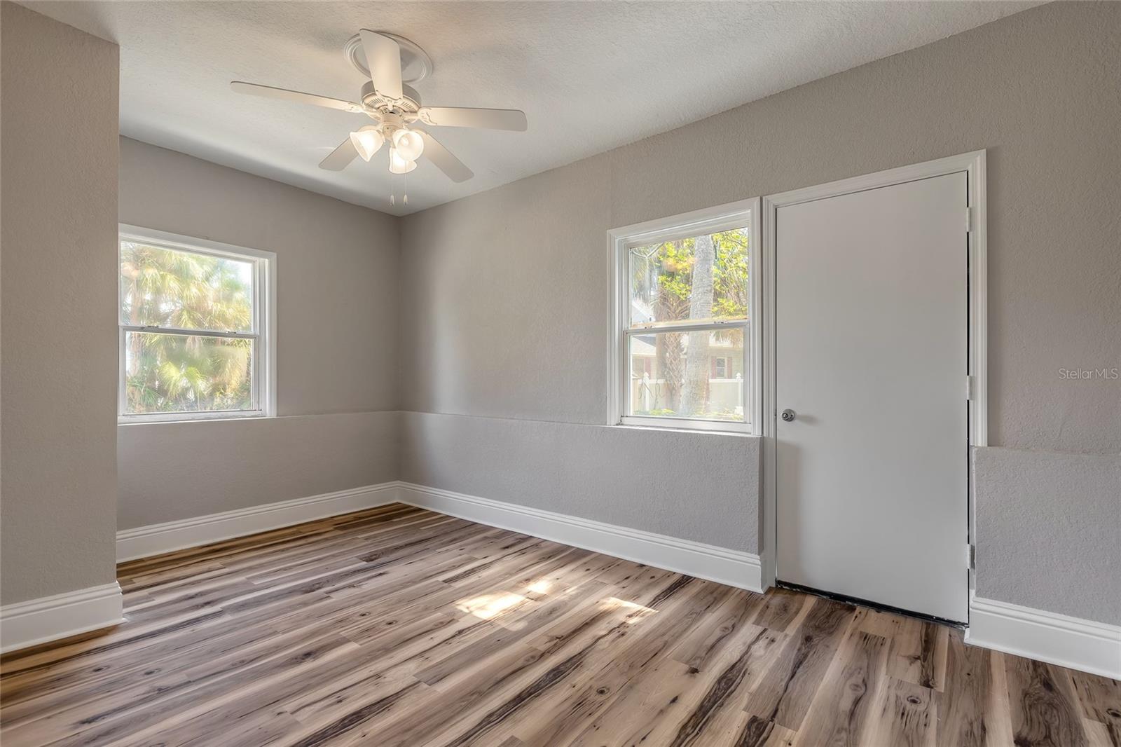 DAVIS DAYTONA BEACH - Residential