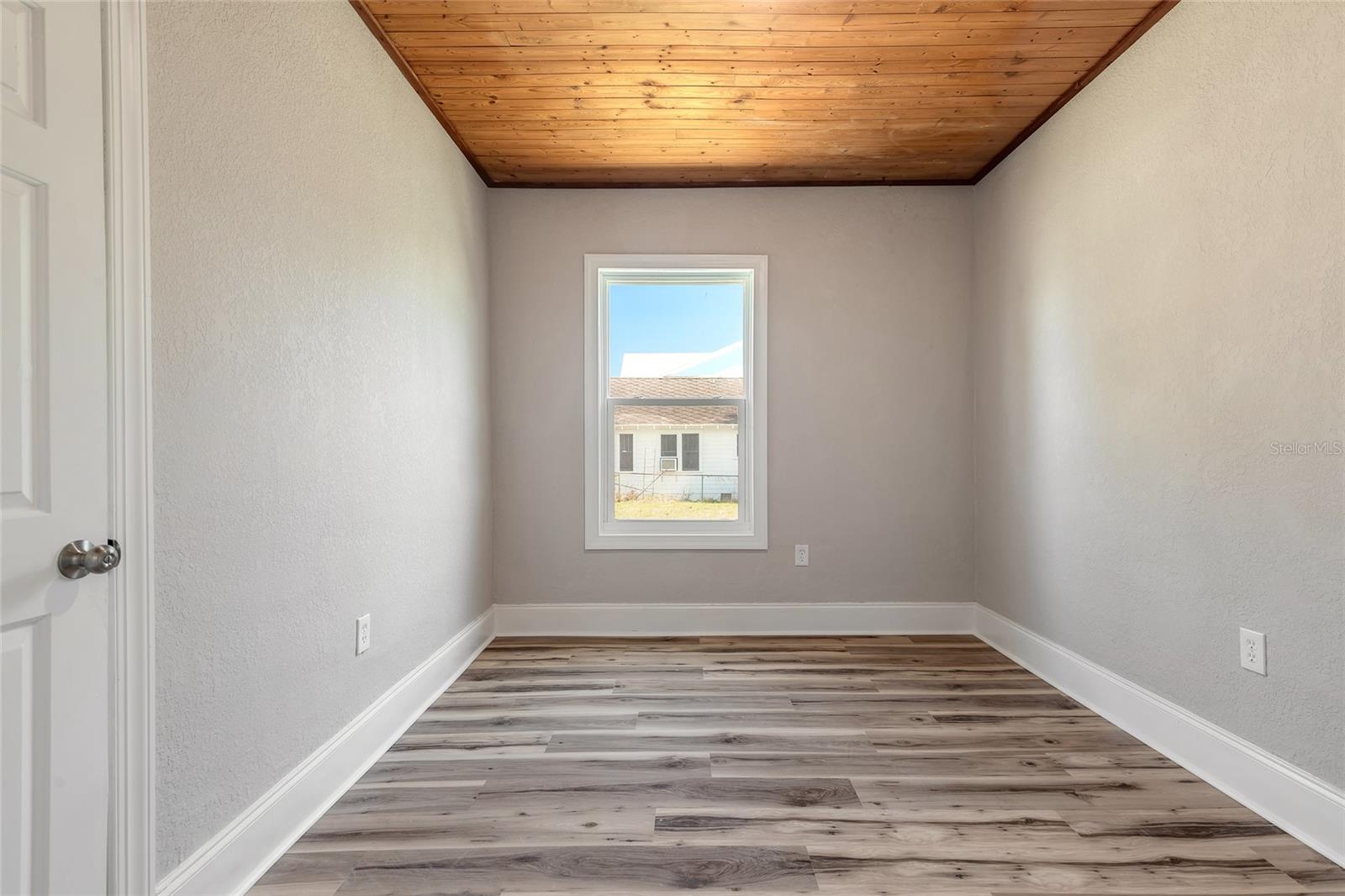 DAVIS DAYTONA BEACH - Residential