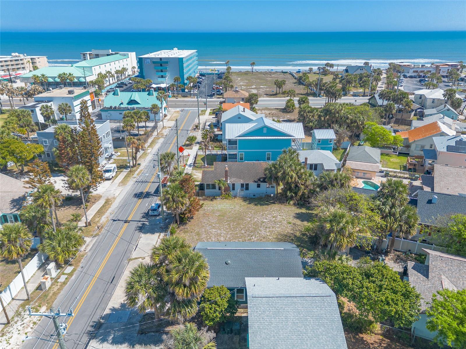 DAVIS DAYTONA BEACH - Residential