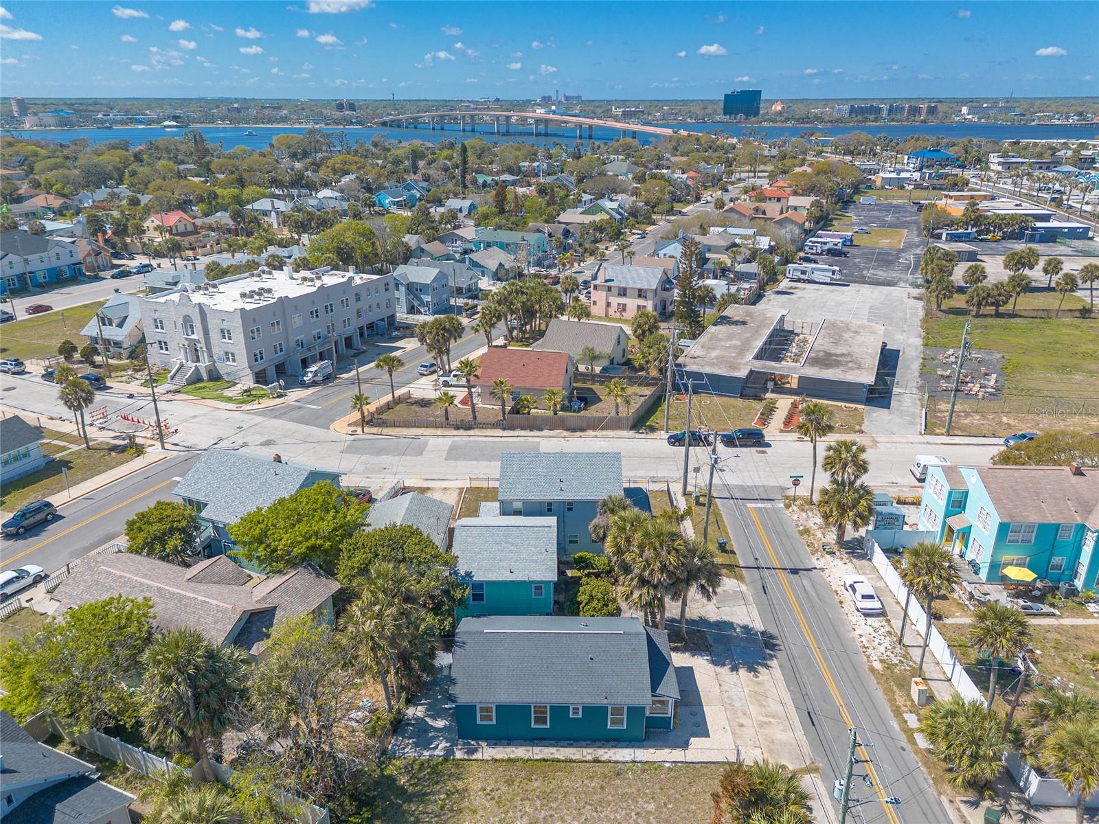 DAVIS DAYTONA BEACH - Residential