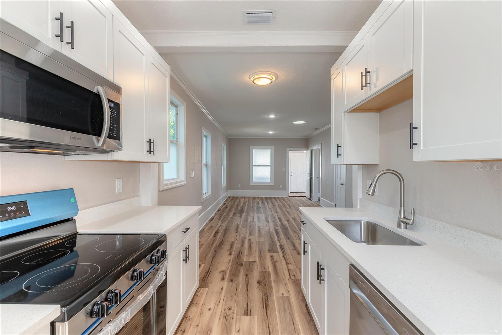 DAVIS DAYTONA BEACH - Residential